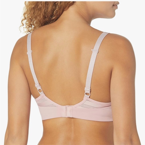 Le Mystere Active Balance Convertible Sports Bra, Size 34 DD/E, Like New - Picture 2 of 10